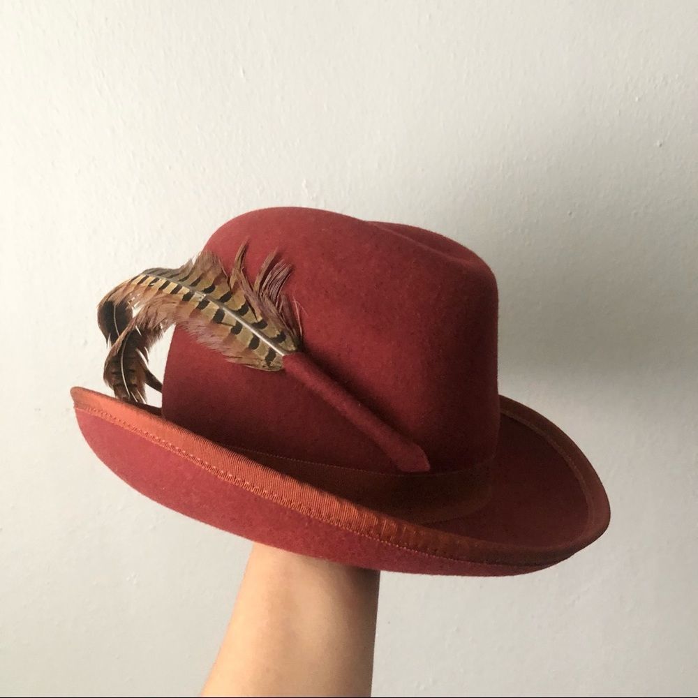 Doeskin 100% felted wool vintage fedora with feathers Geo. W Bolllman & Co